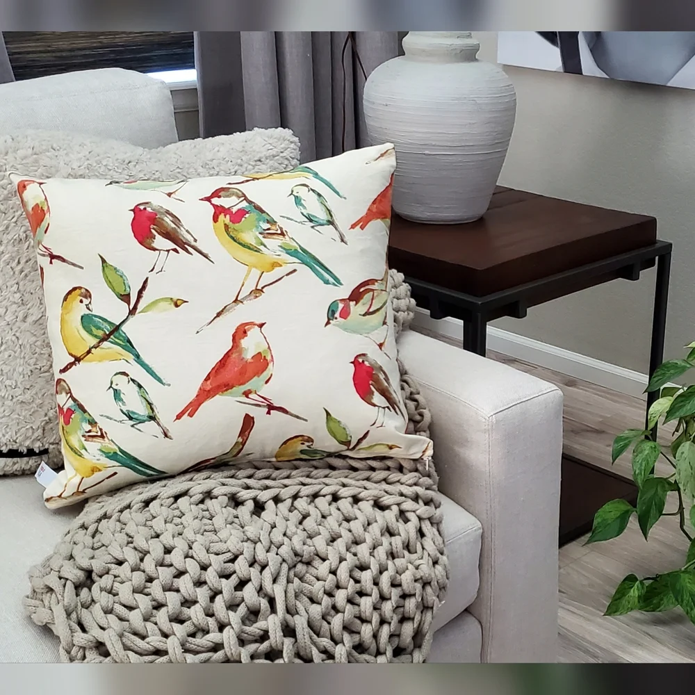 Newport Vibrant Bird In/Outdoor Duck Feather Insert Accent Pillow, IMPECCABLE